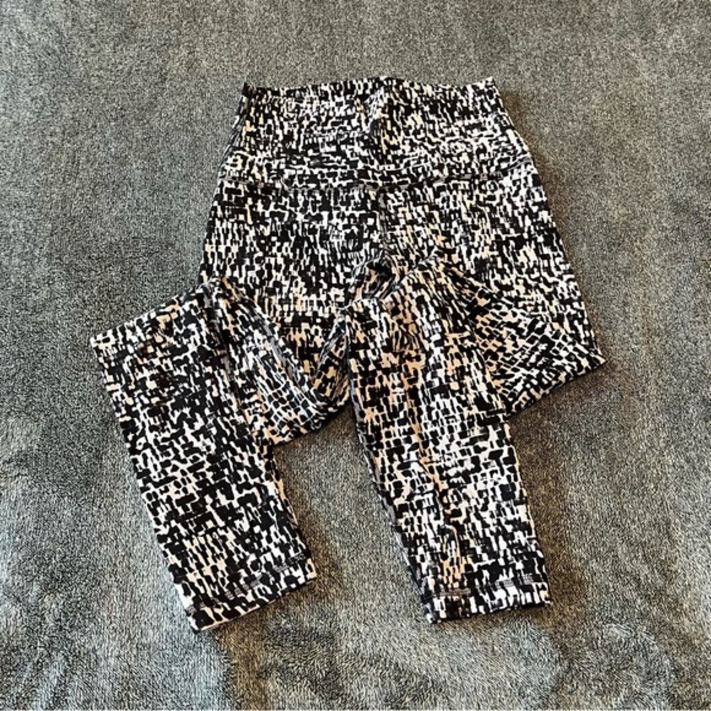 Lululemon Align Pant II 25"Urban Block Ice Grey Black Size 4 - Picture 3 of 12